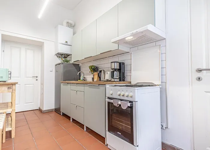 Lovely 1br & 1lr For 5p In The Heart Of