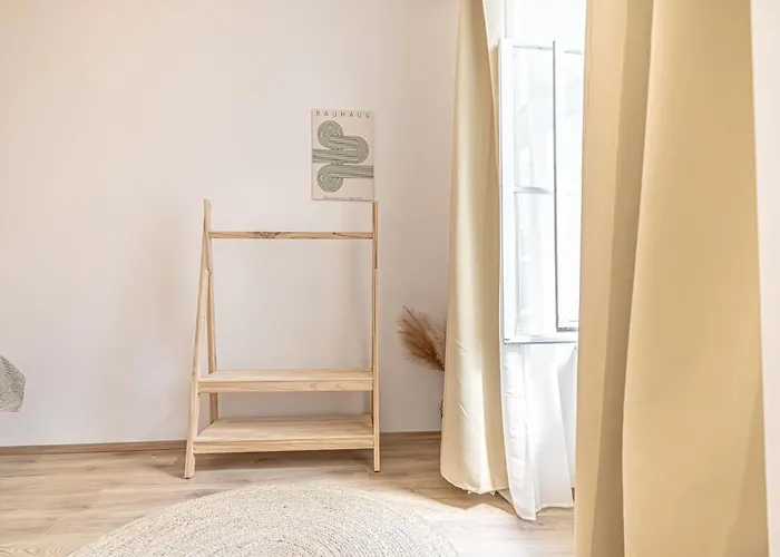 Lovely 1br & 1lr For 5p In The Heart Of Apartamento Viena