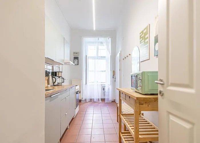 Lovely 1br & 1lr For 5p In The Heart Of Apartamento Viena
